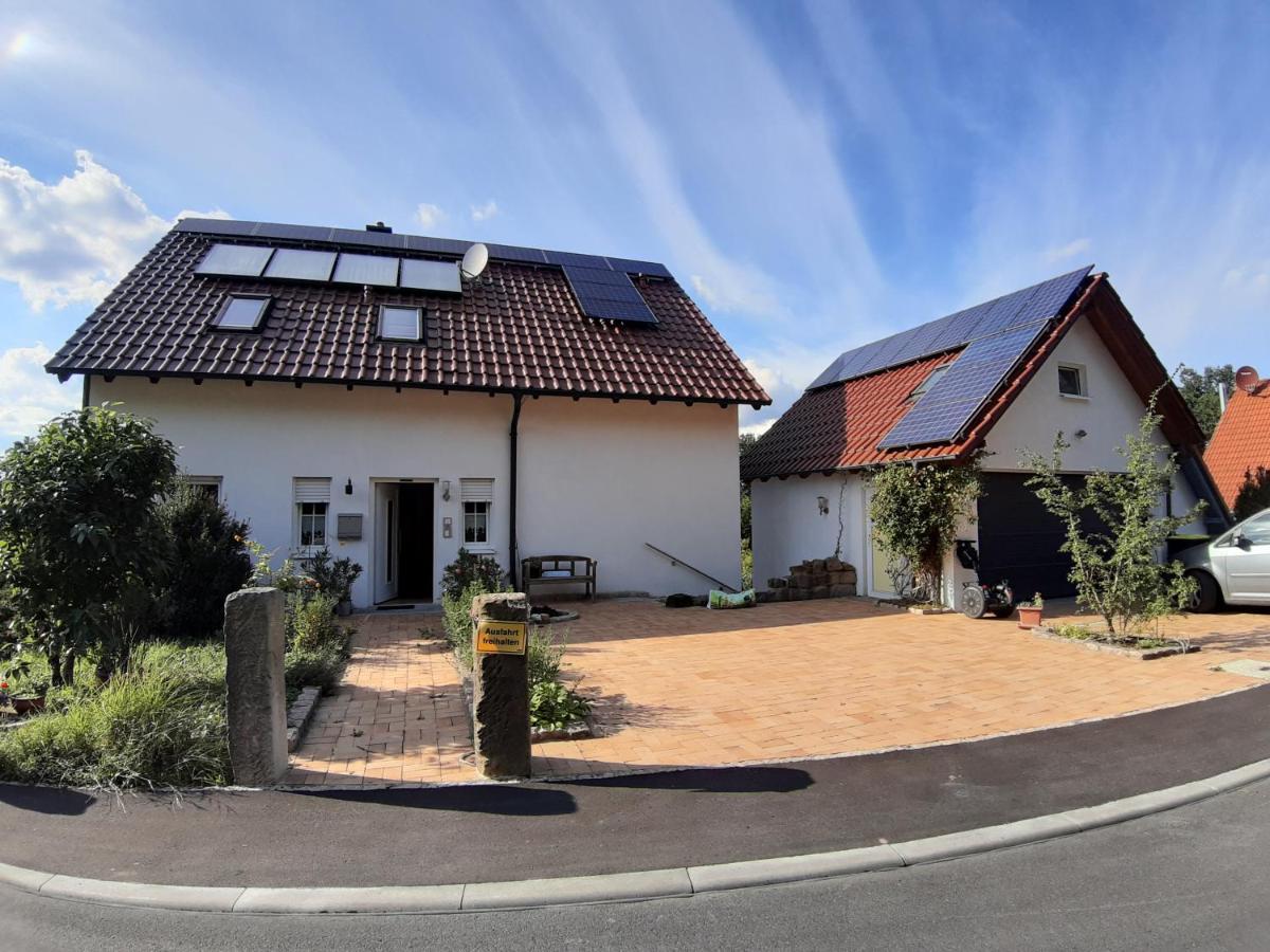 Ferienwohnungen Leffer Grossheirath Exterior photo